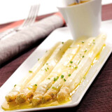 Asperges à la vapeur sauce vinaigrette
