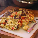 Tortilla d&rsquo;asperges blanches, brocolis et tomates cerise