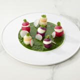 Radis fourrés à la mousse et coulis de coriandre