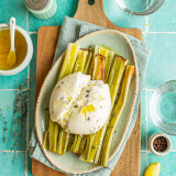 POIREAUX VINAIGRETTE ET BURRATA