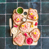 TARTINES DE RADIS ET FROMAGE FRAIS